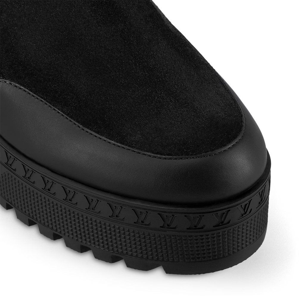 Laureate Platform Chelsea Boot