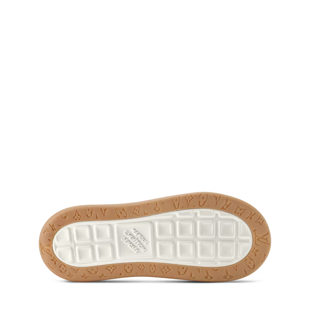 Tilted Sneaker