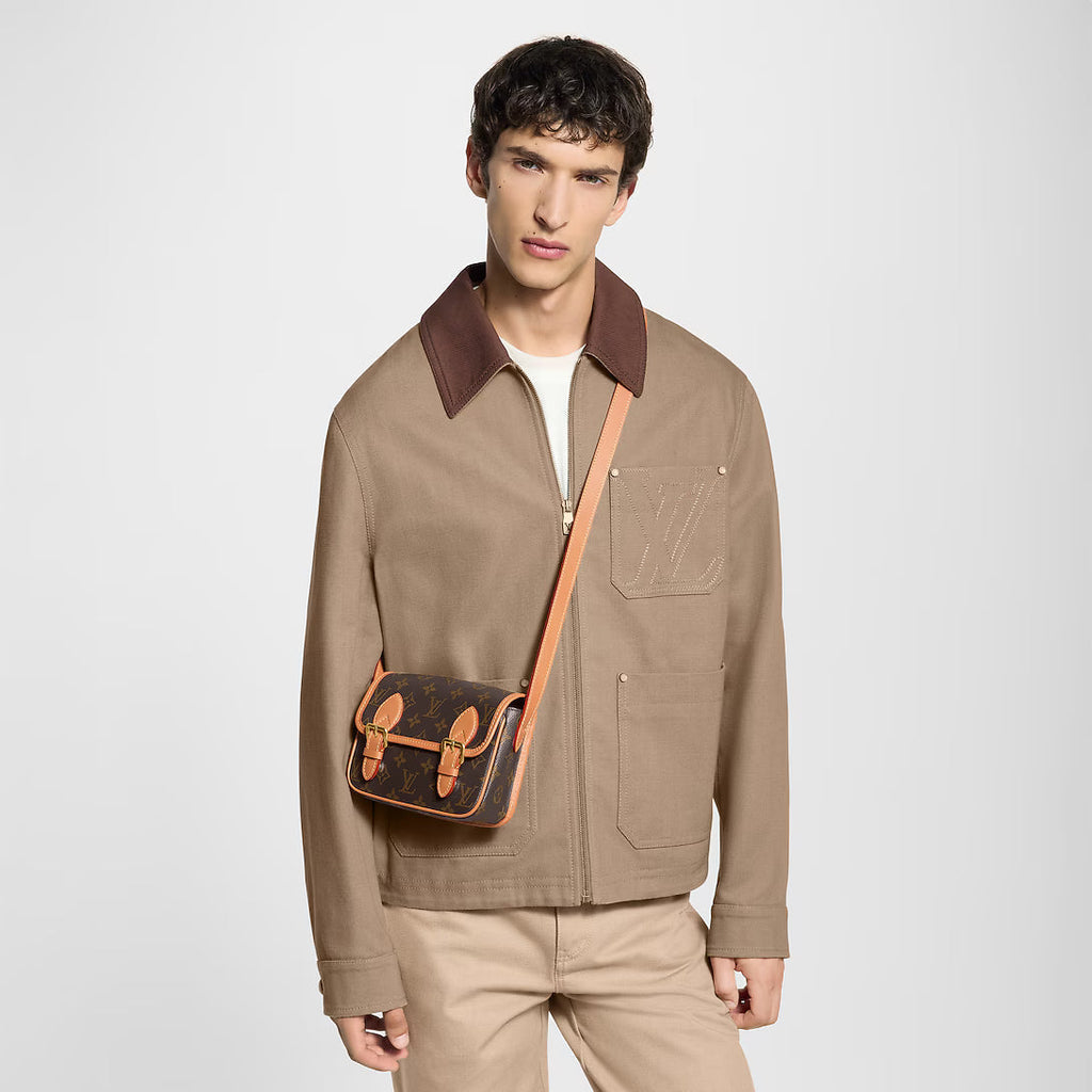 Satchel Wearable Wallet