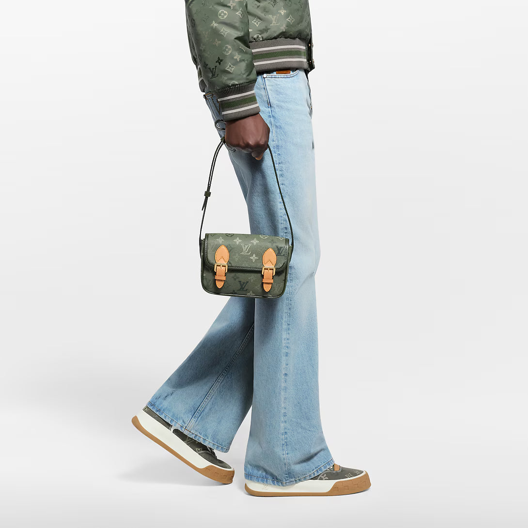 Satchel Wearable Wallet